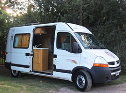 Pampero 4x2 Renault Master 2.5 TD